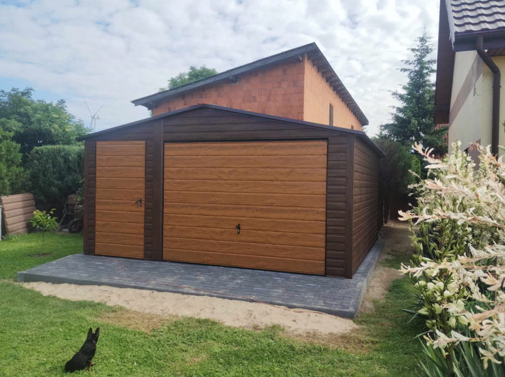 Garaż blaszany 5m x 6m
