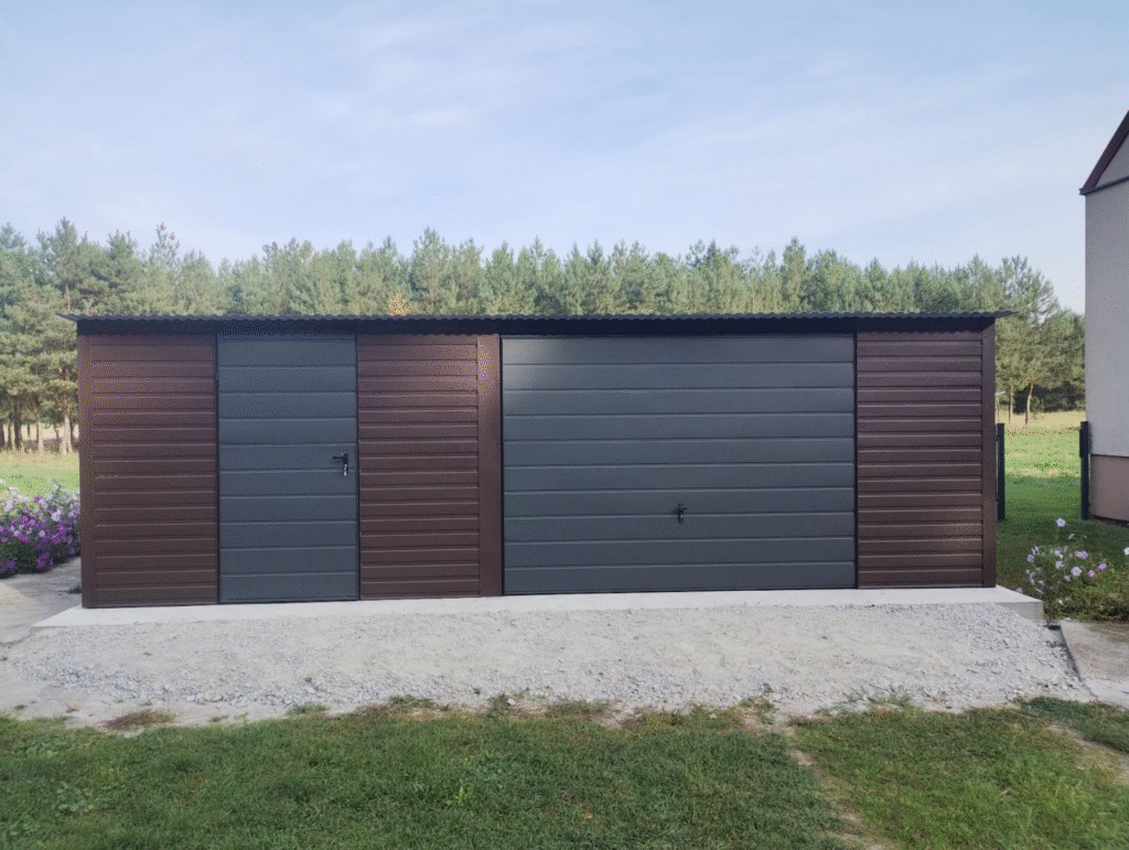 Garaż blaszany 5.5m x 5m
